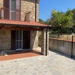 Residenza Adelaide * 卡斯特拉巴特